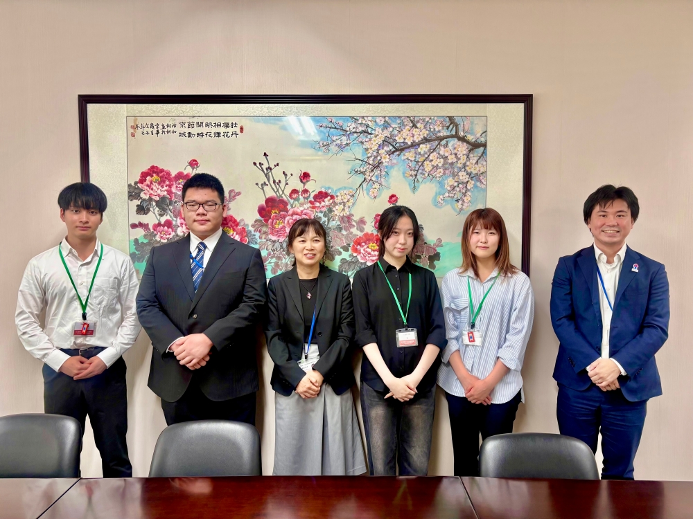 亚细亚大学特聘教授秋保哲教授及学生代表访问领事办公室（2025年6月30日）